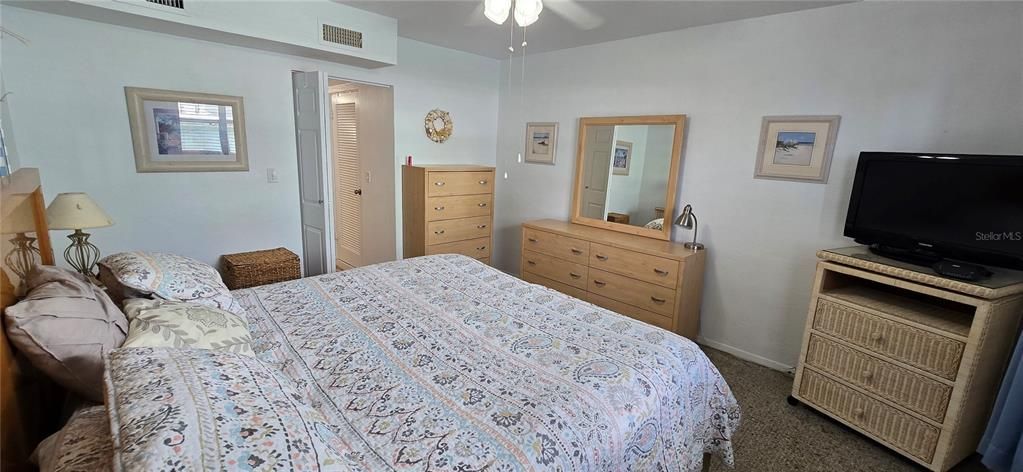En Venta: $299,000 (1 camas, 1 baños, 825 Pies cuadrados)