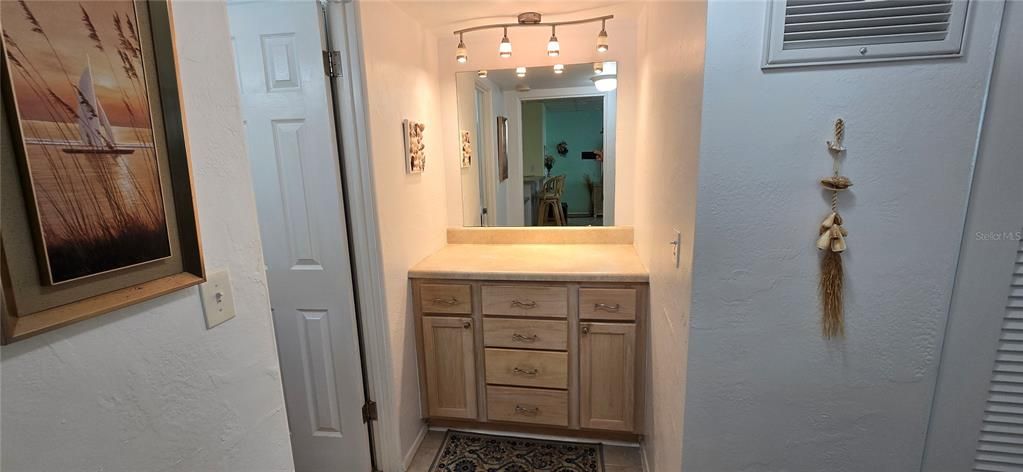 En Venta: $299,000 (1 camas, 1 baños, 825 Pies cuadrados)