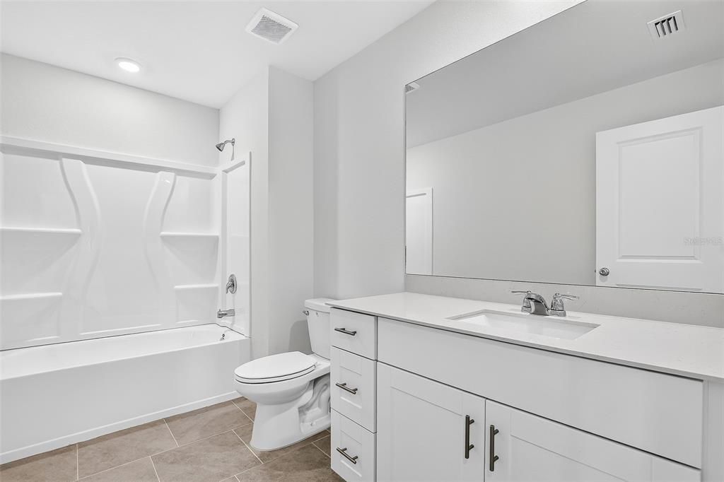 Active With Contract: $289,499 (5 beds, 2 baths, 2112 Square Feet)