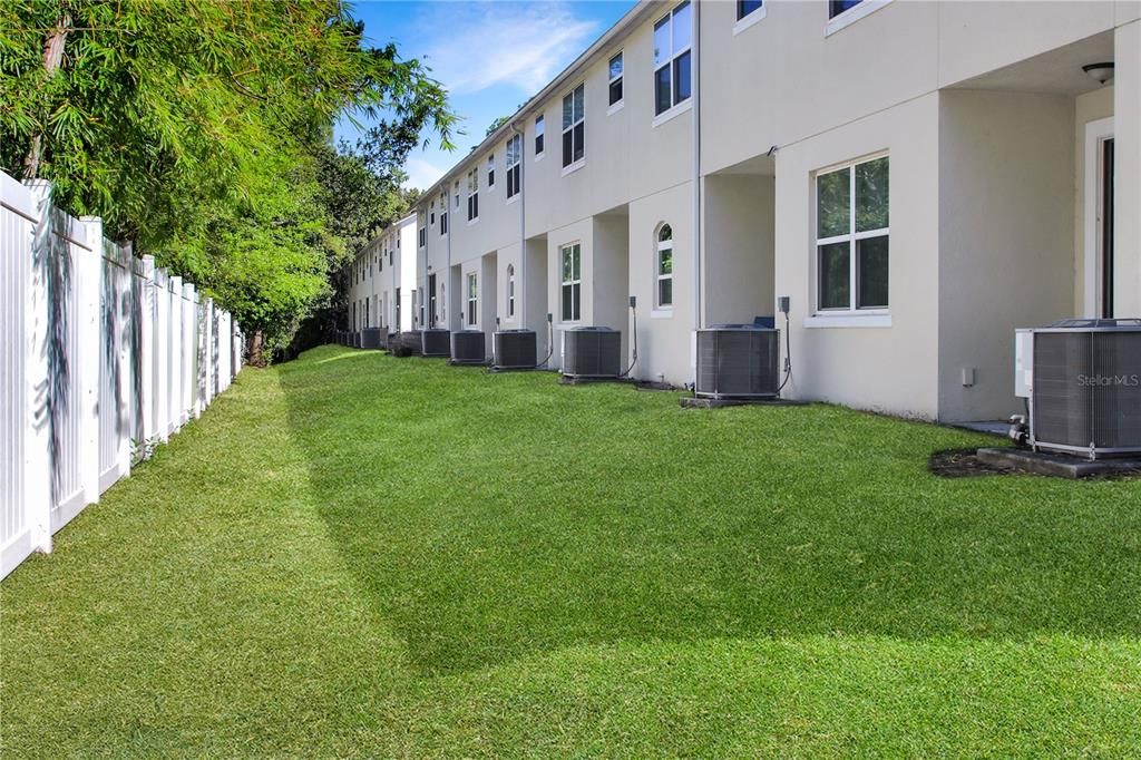 Activo con contrato: $339,900 (3 camas, 2 baños, 1406 Pies cuadrados)