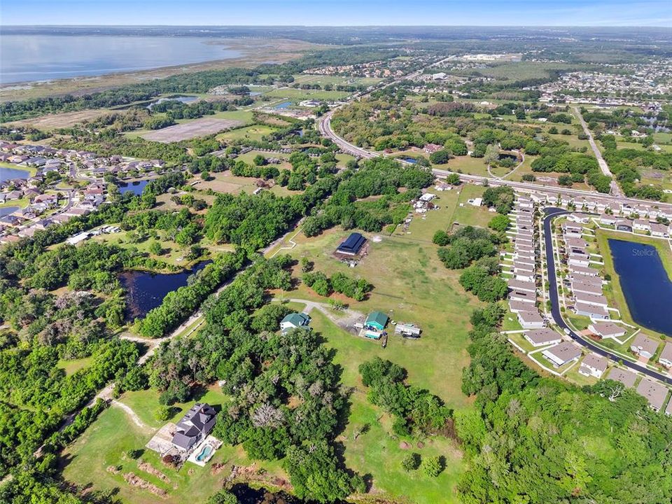 En Venta: $3,000,000 (5.18 acres)