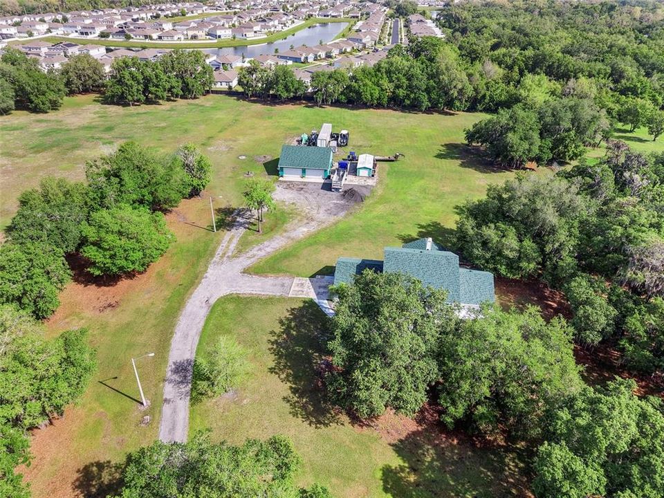 En Venta: $3,000,000 (5.18 acres)