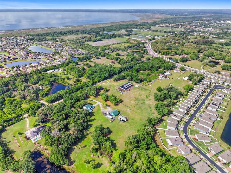 En Venta: $3,000,000 (5.18 acres)