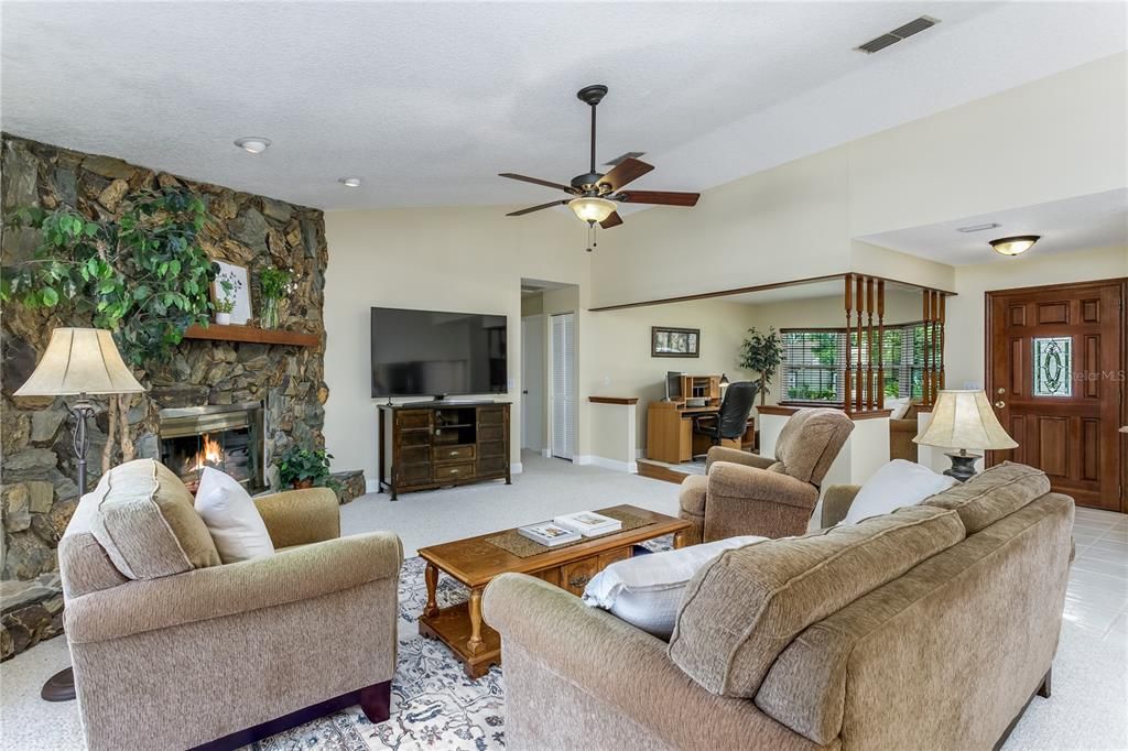 Active With Contract: $475,000 (4 beds, 3 baths, 2264 Square Feet)