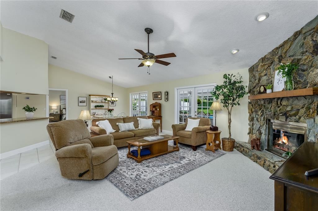 Active With Contract: $475,000 (4 beds, 3 baths, 2264 Square Feet)