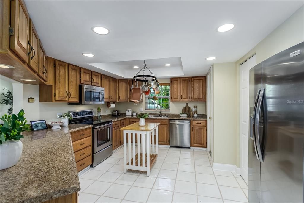 Active With Contract: $475,000 (4 beds, 3 baths, 2264 Square Feet)