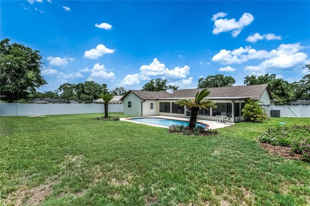 Active With Contract: $475,000 (4 beds, 3 baths, 2264 Square Feet)