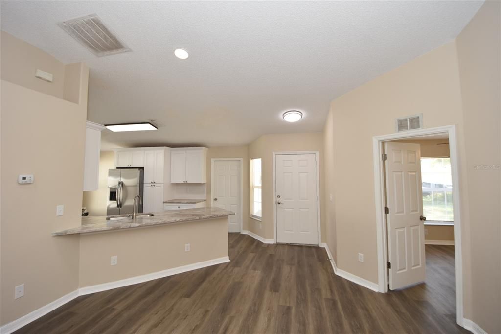 For Rent: $2,150 (3 beds, 2 baths, 1175 Square Feet)