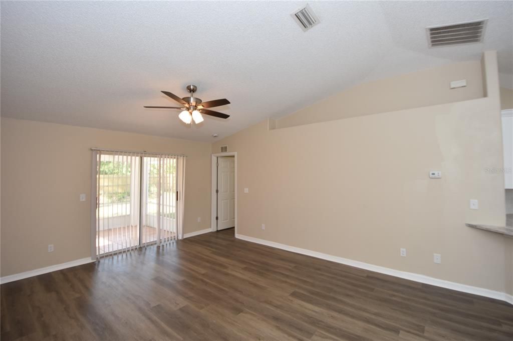 For Rent: $2,150 (3 beds, 2 baths, 1175 Square Feet)