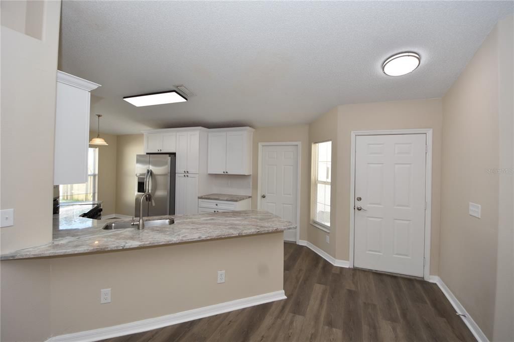 For Rent: $2,150 (3 beds, 2 baths, 1175 Square Feet)