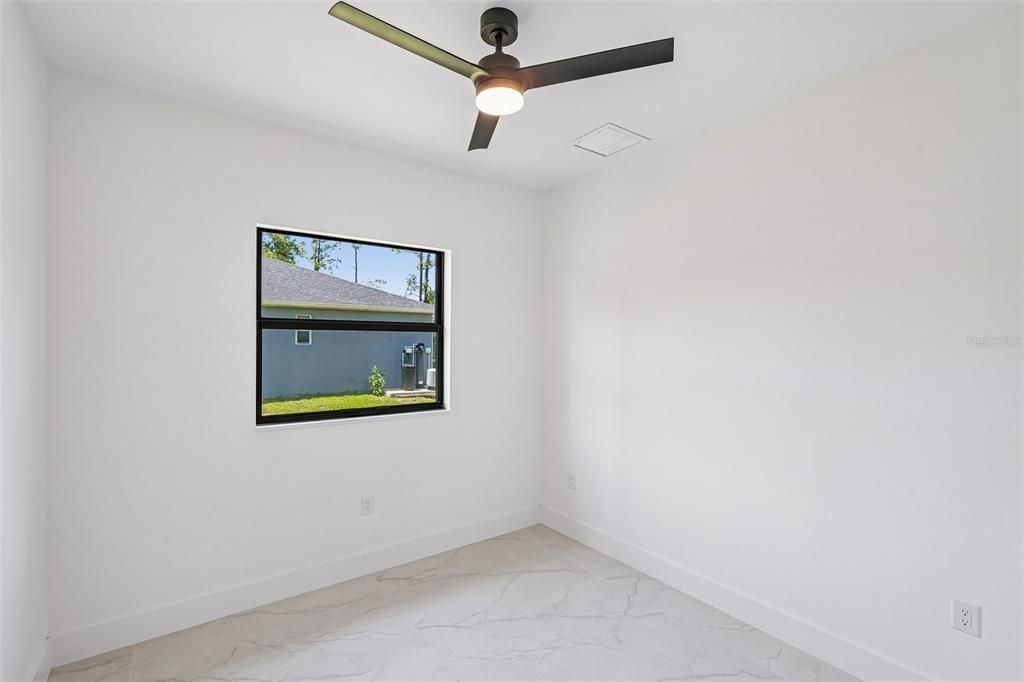En Venta: $520,000 (6 camas, 0 baños, 2332 Pies cuadrados)