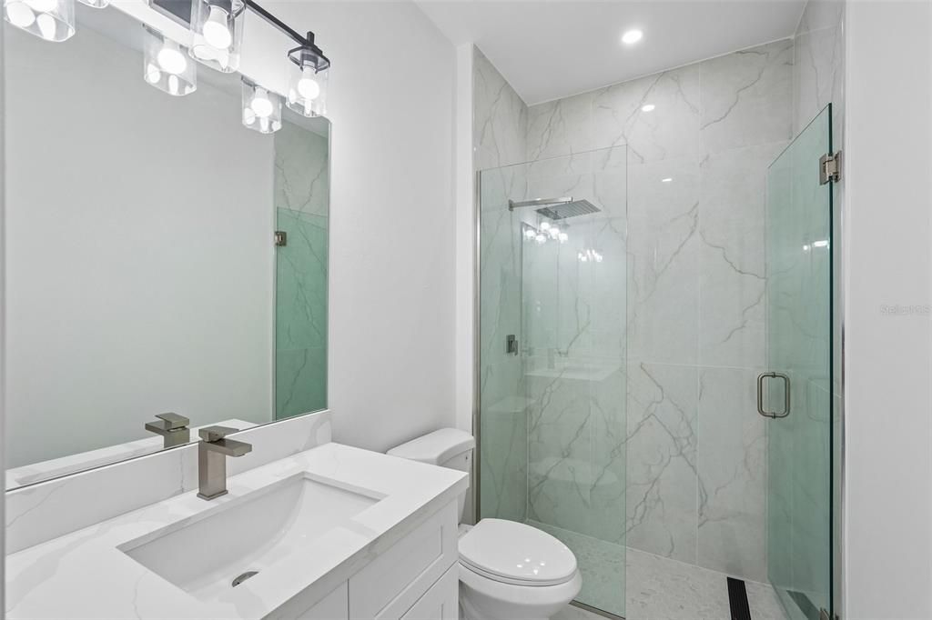 En Venta: $520,000 (6 camas, 0 baños, 2332 Pies cuadrados)
