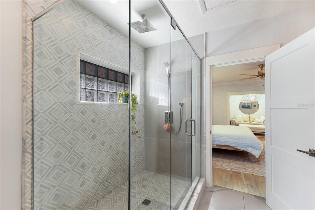 En Venta: $4,799,000 (5 camas, 4 baños, 6036 Pies cuadrados)