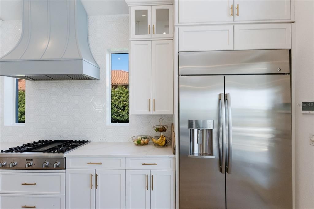 En Venta: $4,799,000 (5 camas, 4 baños, 6036 Pies cuadrados)