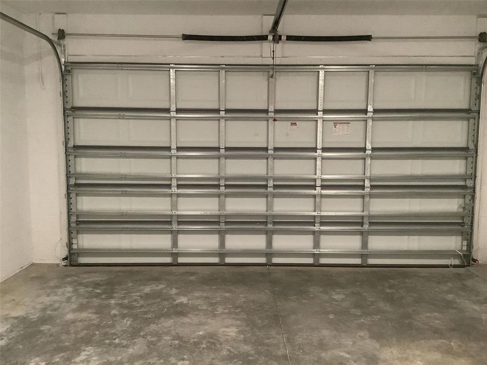 For Rent: $1,999 (3 beds, 2 baths, 1856 Square Feet)