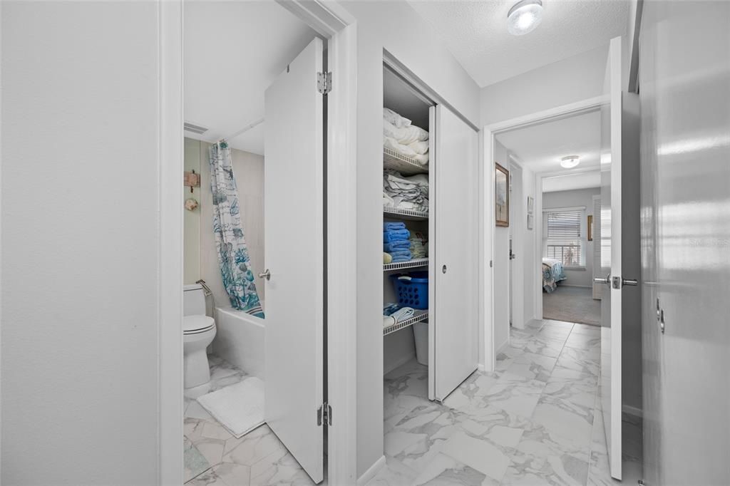 В аренду: $3,300 (2 спален, 2 ванн, 1090 Квадратных фут)