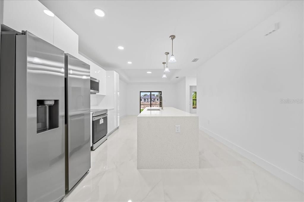 Activo con contrato: $475,000 (0 camas, 0 baños, 2400 Pies cuadrados)