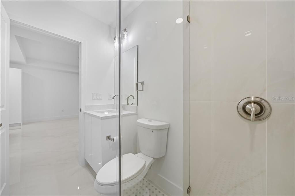 Activo con contrato: $475,000 (0 camas, 0 baños, 2400 Pies cuadrados)