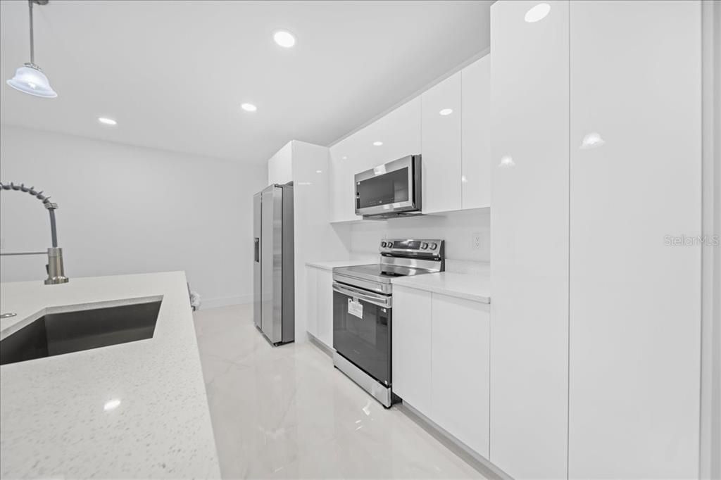 Activo con contrato: $475,000 (0 camas, 0 baños, 2400 Pies cuadrados)