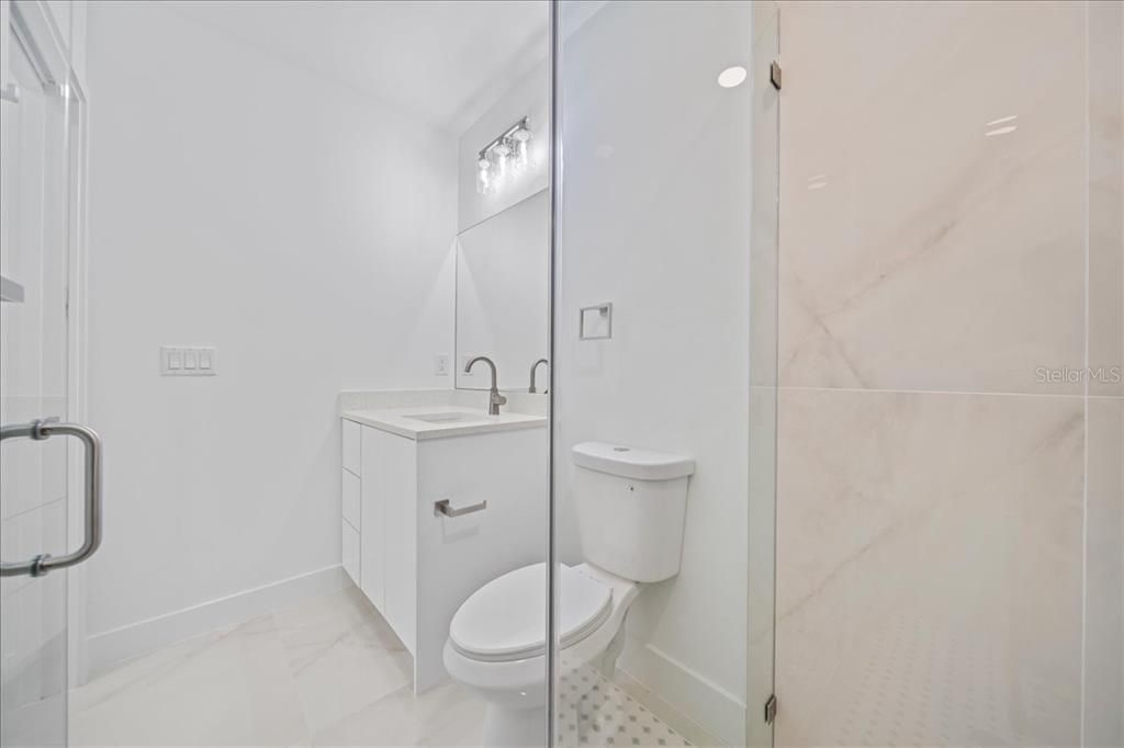 Activo con contrato: $475,000 (0 camas, 0 baños, 2400 Pies cuadrados)