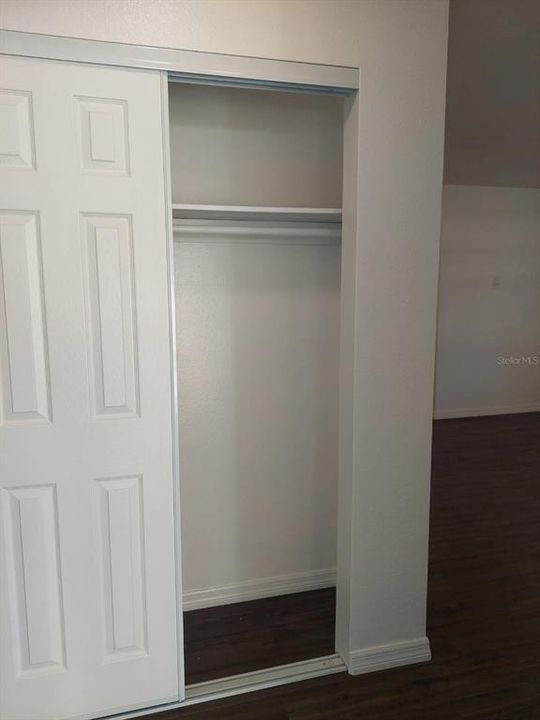 For Sale: $285,900 (3 beds, 1 baths, 1350 Square Feet)