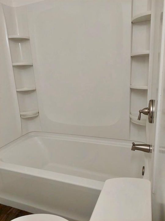 For Sale: $285,900 (3 beds, 1 baths, 1350 Square Feet)