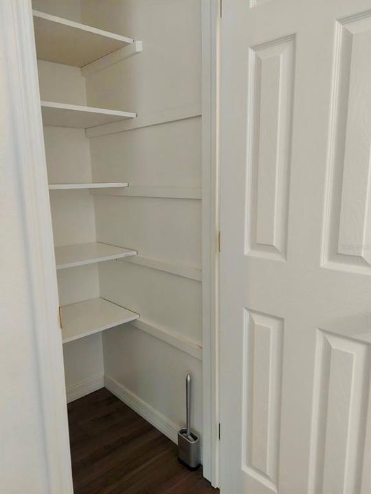 For Sale: $285,900 (3 beds, 1 baths, 1350 Square Feet)