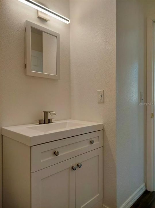 For Sale: $285,900 (3 beds, 1 baths, 1350 Square Feet)
