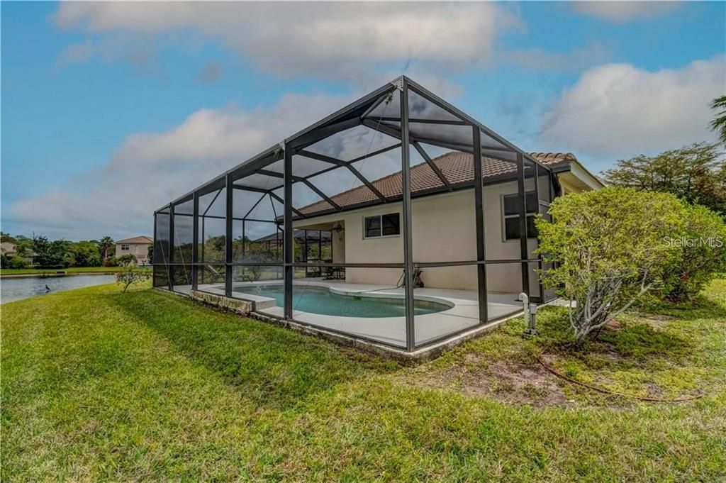 En Renta: $3,200 (3 camas, 2 baños, 2093 Pies cuadrados)