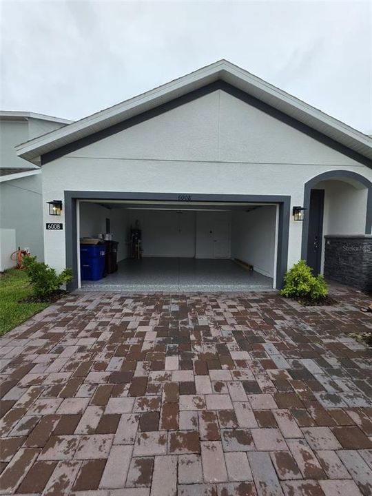 For Rent: $2,600 (4 beds, 2 baths, 2103 Square Feet)