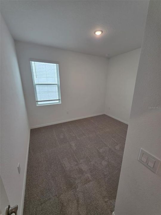 For Rent: $2,600 (4 beds, 2 baths, 2103 Square Feet)
