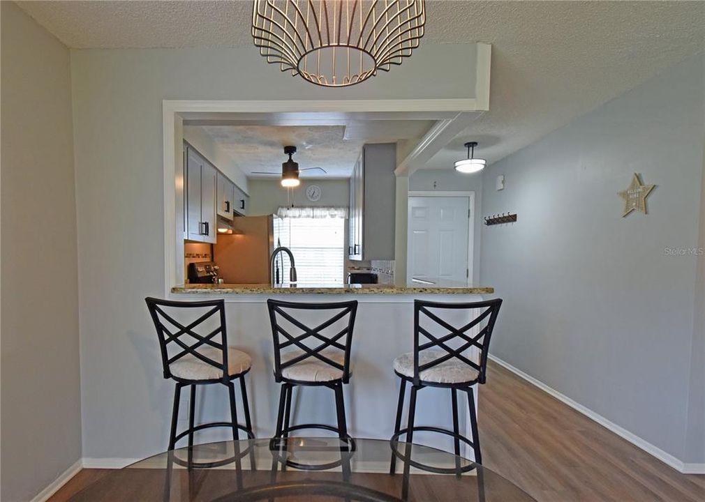 В аренду: $1,750 (2 спален, 2 ванн, 923 Квадратных фут)