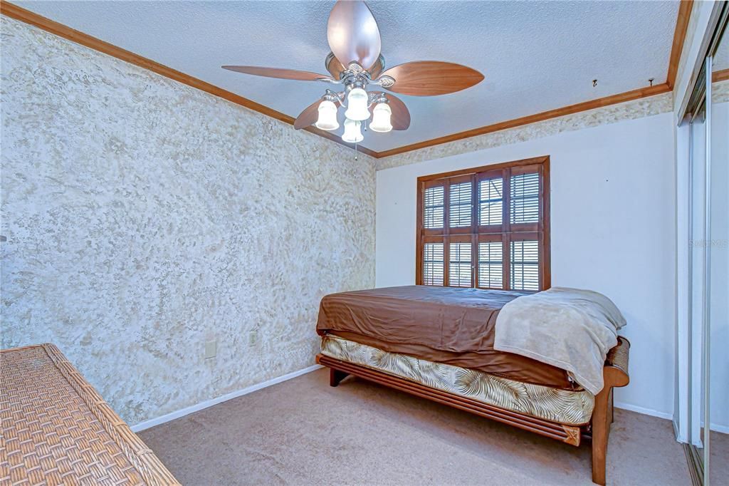 For Sale: $475,000 (3 beds, 2 baths, 1704 Square Feet)