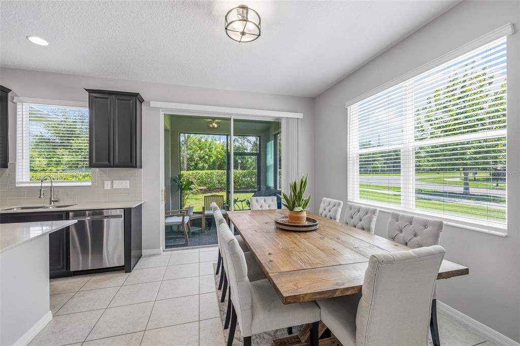 En Venta: $339,900 (4 camas, 2 baños, 1774 Pies cuadrados)