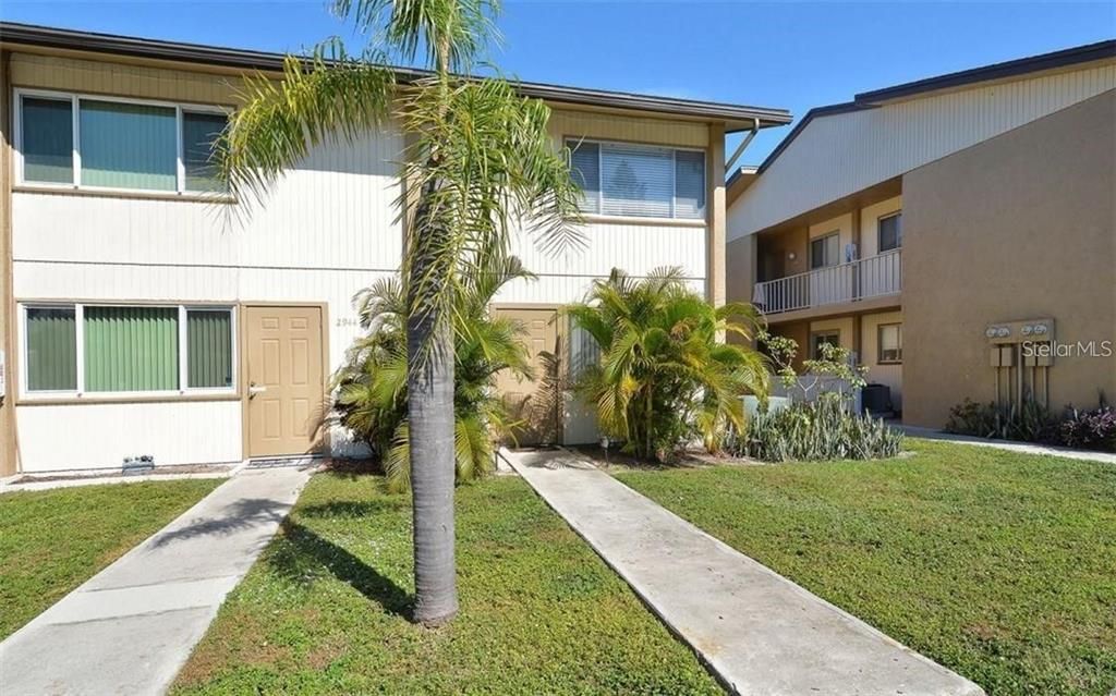 Activo con contrato: $175,000 (2 camas, 1 baños, 985 Pies cuadrados)