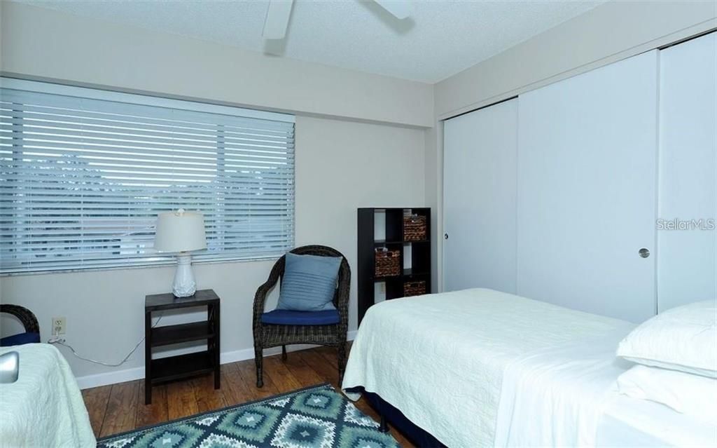 Activo con contrato: $175,000 (2 camas, 1 baños, 985 Pies cuadrados)