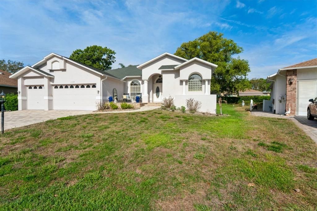 For Sale: $488,500 (3 beds, 2 baths, 2354 Square Feet)