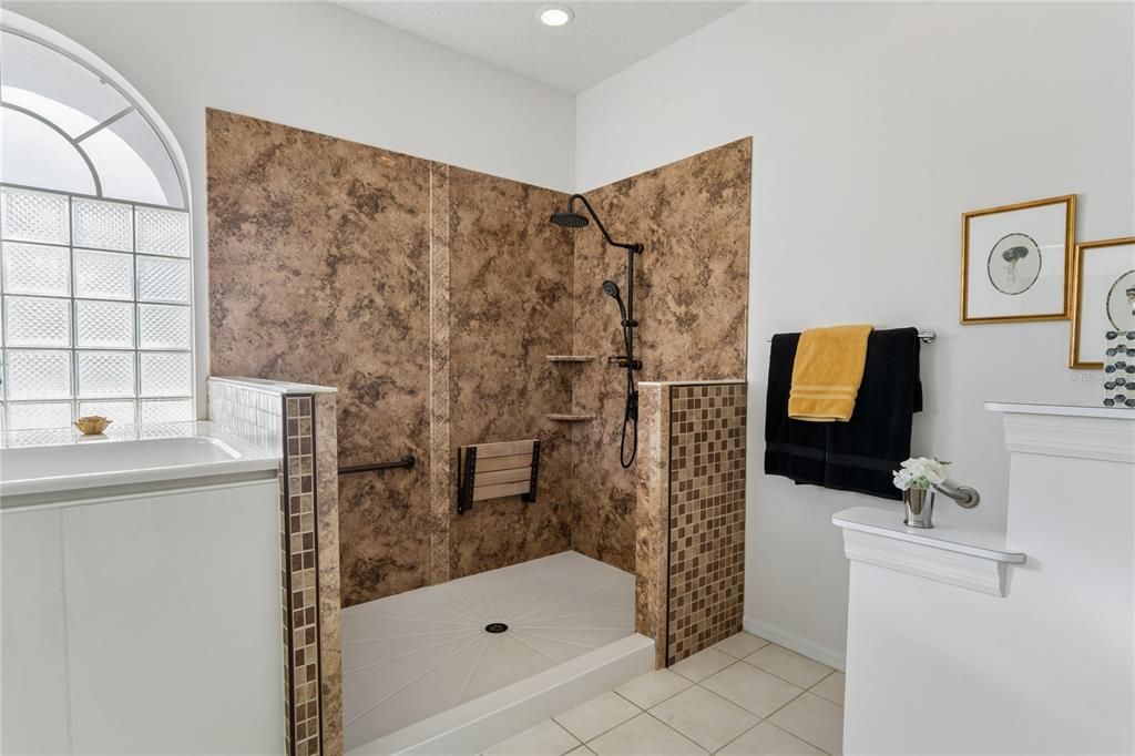 For Sale: $488,500 (3 beds, 2 baths, 2354 Square Feet)
