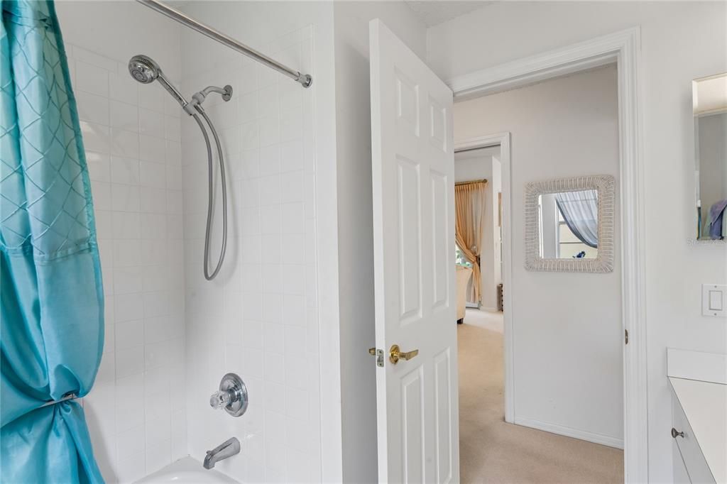 For Sale: $488,500 (3 beds, 2 baths, 2354 Square Feet)