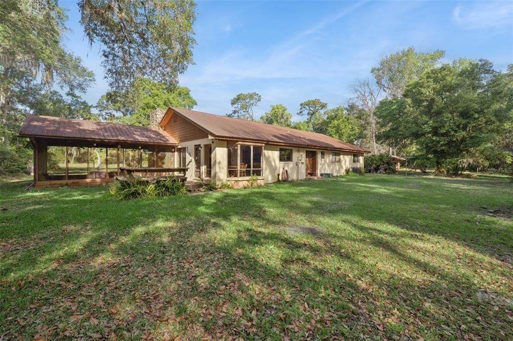 En Venta: $1,373,700 (4 camas, 2 baños, 2484 Pies cuadrados)