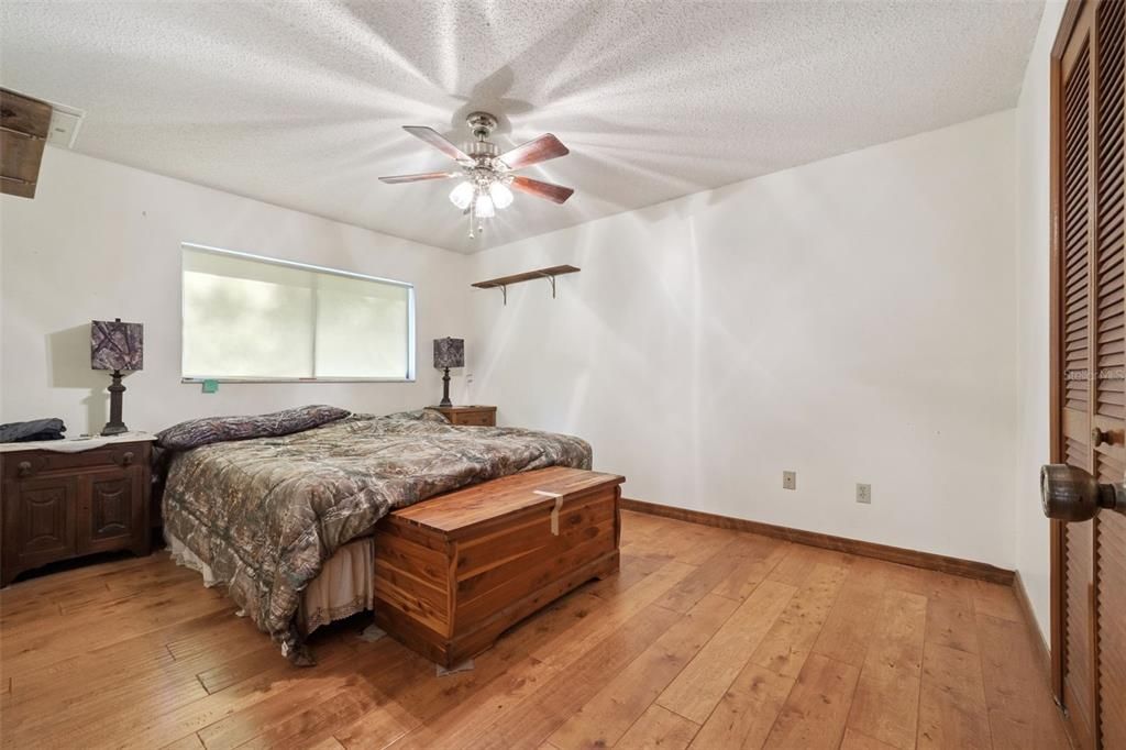 En Venta: $1,373,700 (4 camas, 2 baños, 2484 Pies cuadrados)