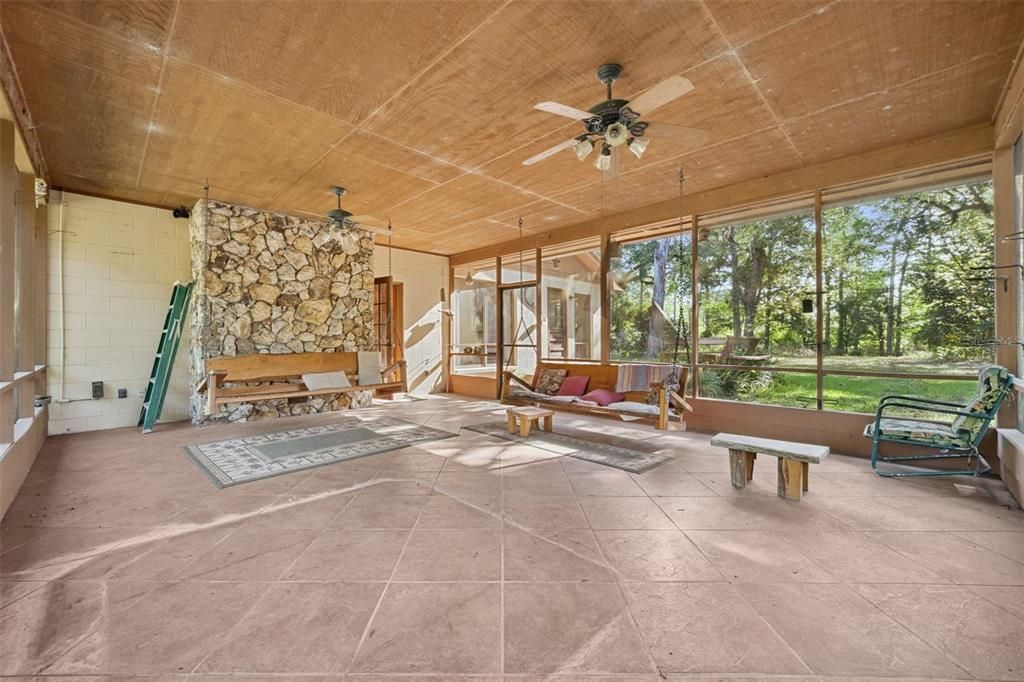 En Venta: $1,373,700 (4 camas, 2 baños, 2484 Pies cuadrados)