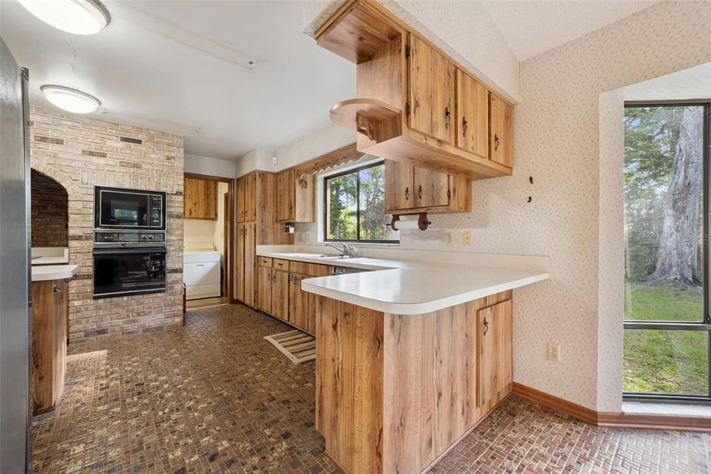 En Venta: $1,373,700 (4 camas, 2 baños, 2484 Pies cuadrados)