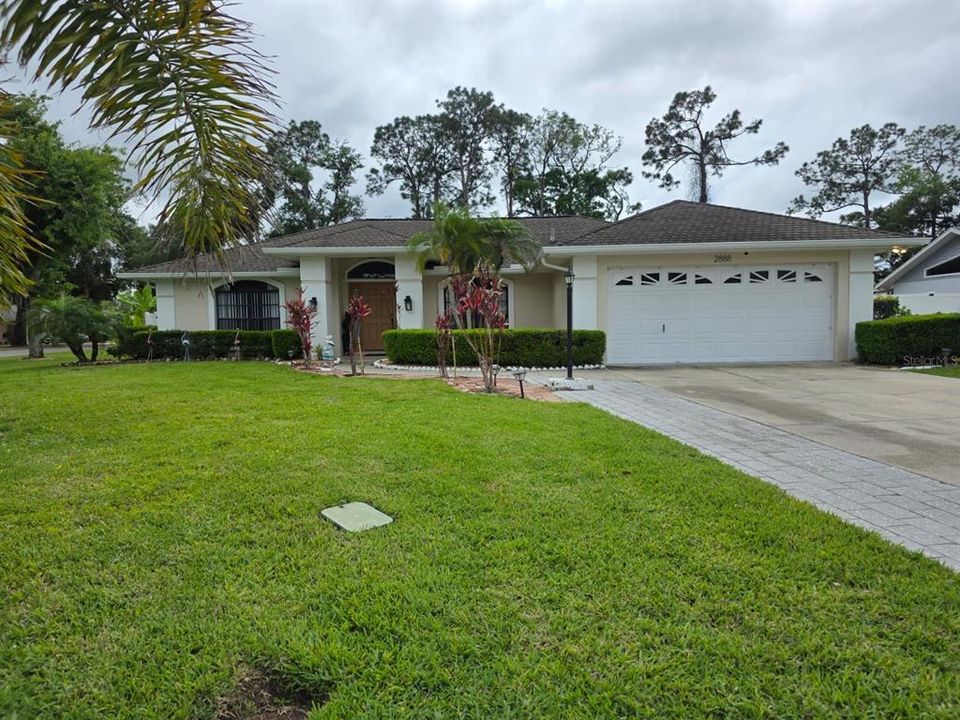 Activo con contrato: $499,900 (3 camas, 2 baños, 1736 Pies cuadrados)
