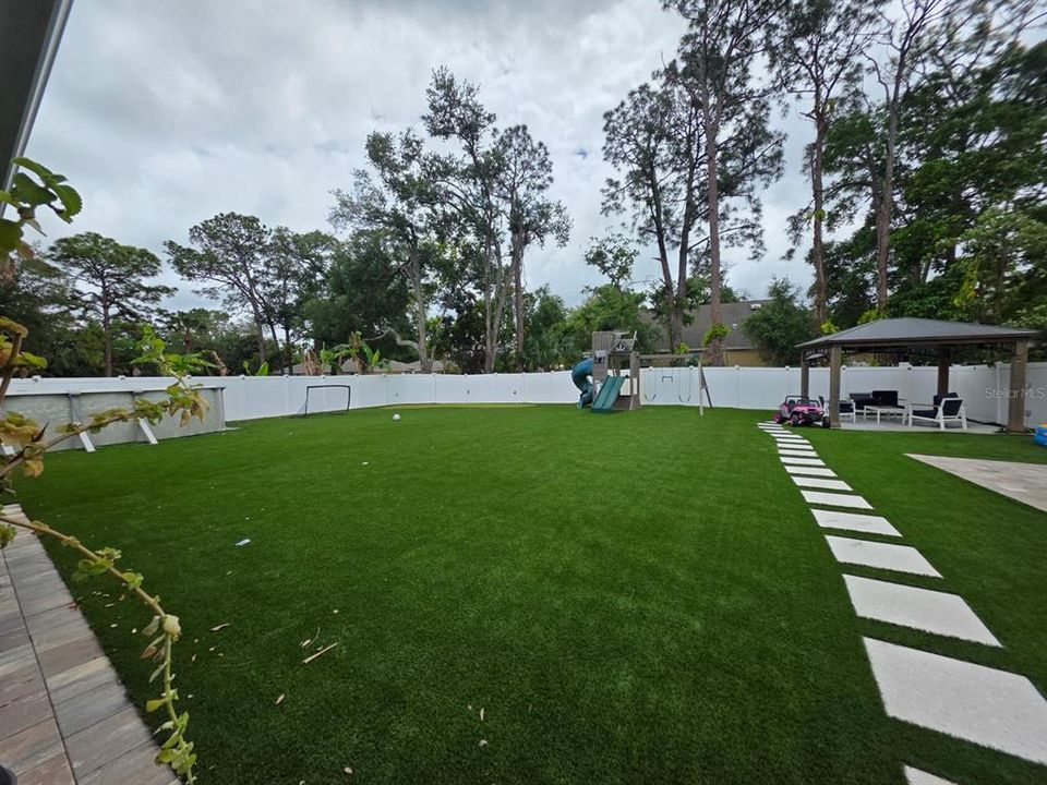 Activo con contrato: $499,900 (3 camas, 2 baños, 1736 Pies cuadrados)