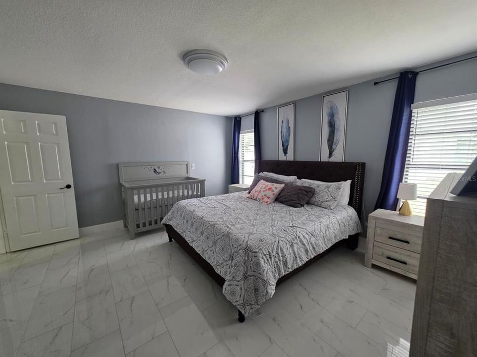 Activo con contrato: $499,900 (3 camas, 2 baños, 1736 Pies cuadrados)