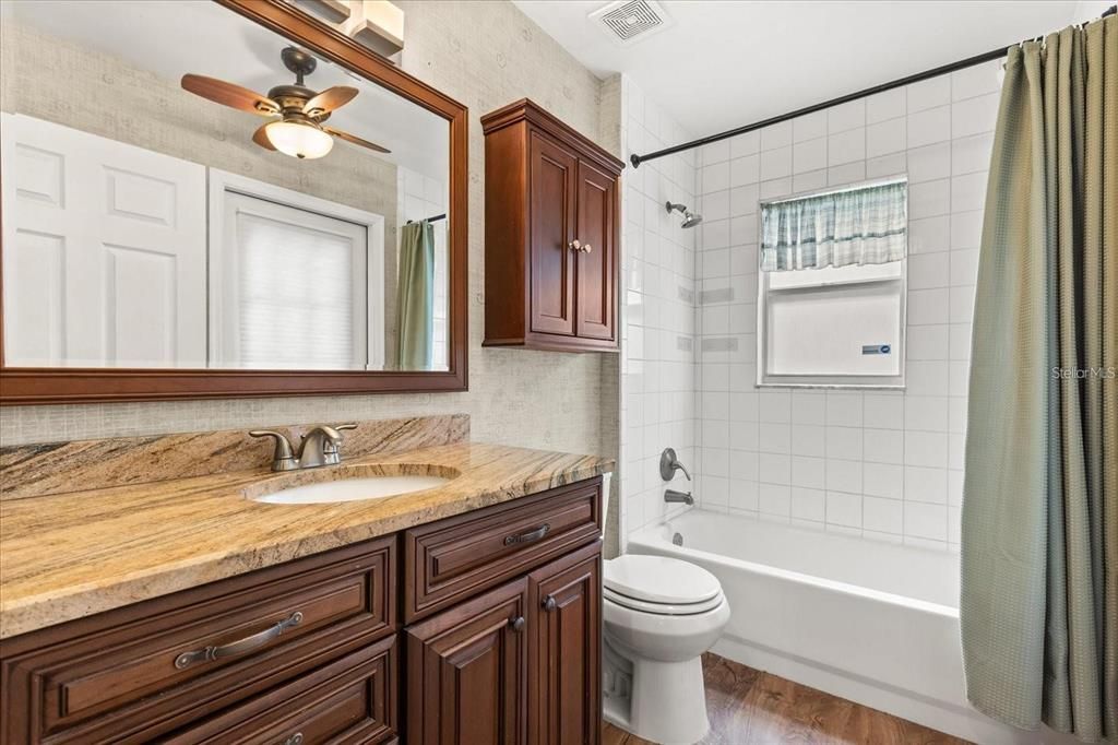 For Rent: $2,750 (4 beds, 2 baths, 2352 Square Feet)