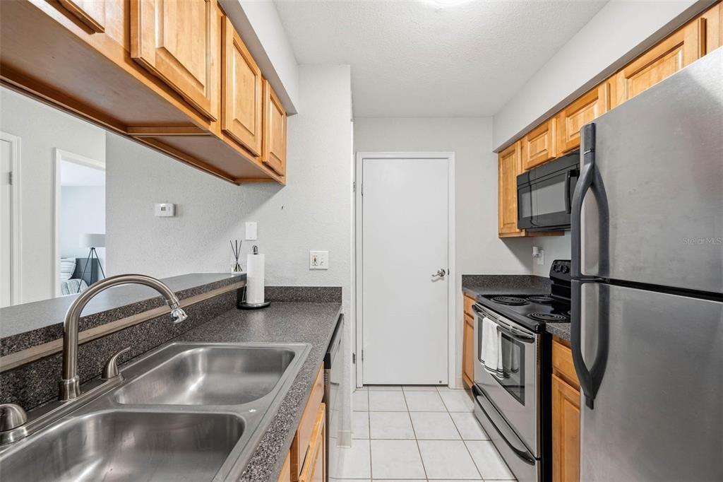 Activo con contrato: $135,000 (2 camas, 1 baños, 800 Pies cuadrados)