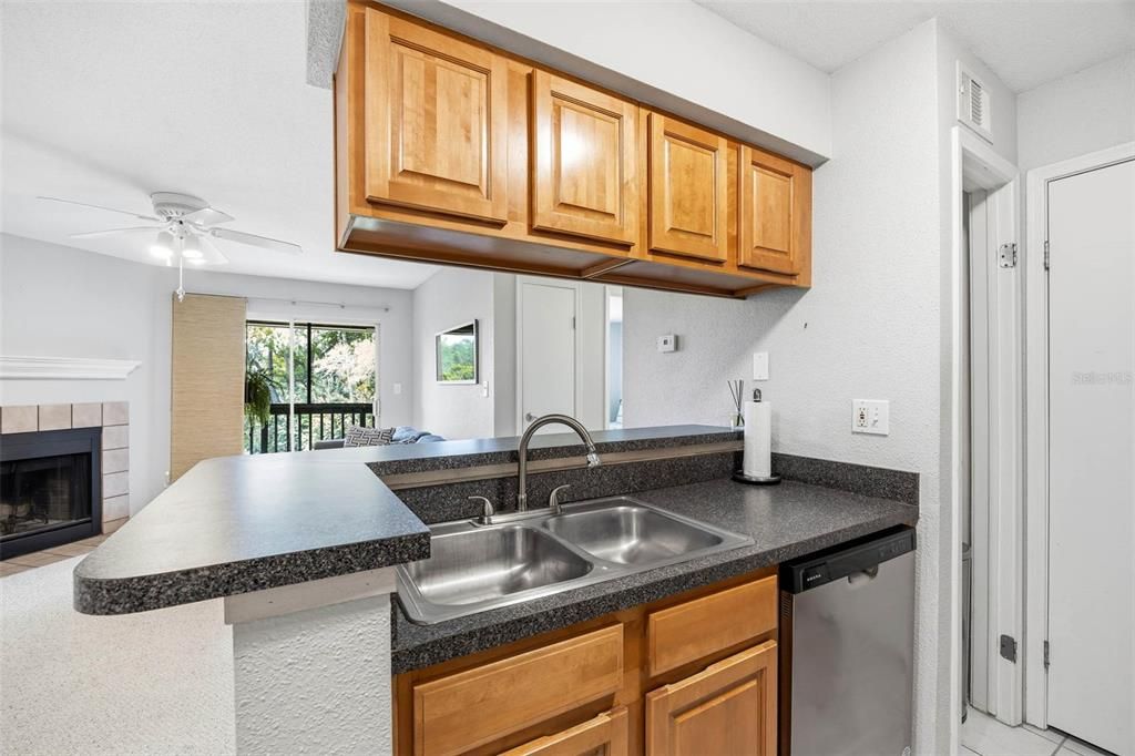 Activo con contrato: $135,000 (2 camas, 1 baños, 800 Pies cuadrados)