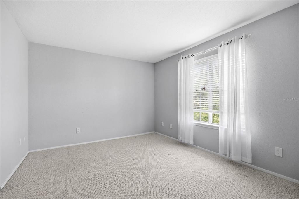 Activo con contrato: $135,000 (2 camas, 1 baños, 800 Pies cuadrados)